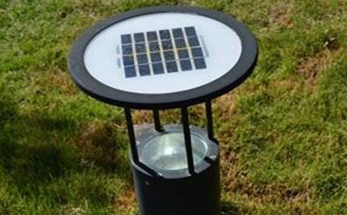 别墅庭院氛围营造：永靖草坪灯选型与布光技巧