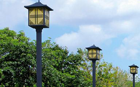 太阳能永靖庭院灯怎么选亮度与续航更耐用